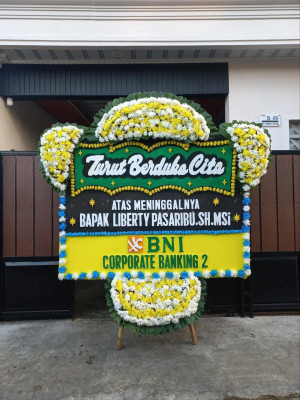 Papan Bunga Duka di Mekargalih