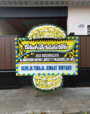 Papan Bunga Duka di Mekargalih