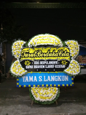 Papan Bunga Duka di Mekargalih